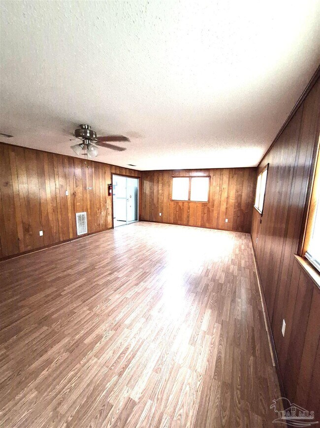 Foto del edificio - 3804 W Cervantes St