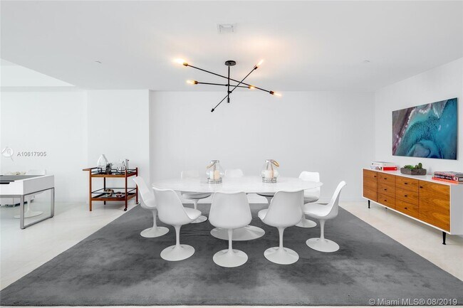 Building Photo - 10203 Collins Ave