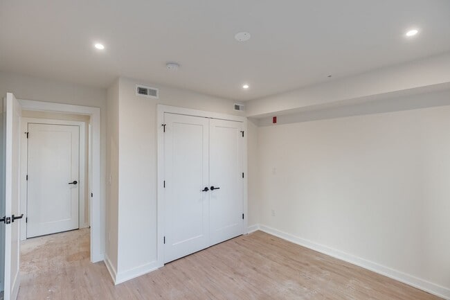 Photo - 933 N 29th St. Apartment