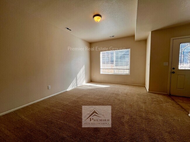 Building Photo - 2179 St Claire Park Alley