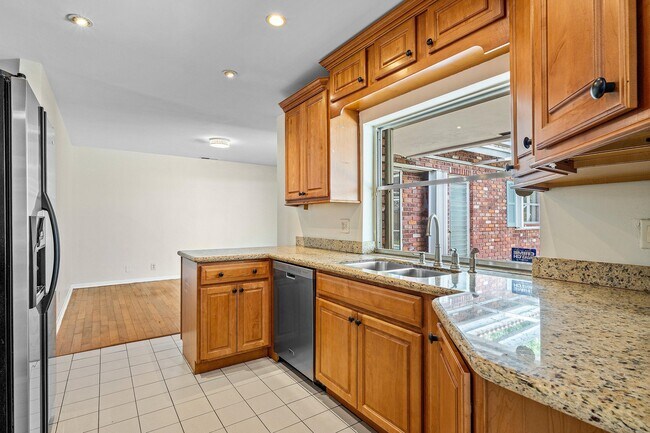 Foto del edificio - 931 NW 9th Ct