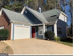 Building Photo - 565 N Fairfield Dr