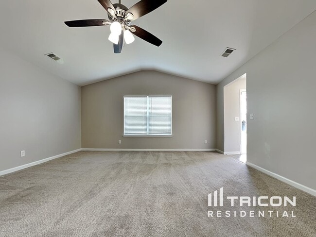 Foto del edificio - 316 Meadow Vista Ln