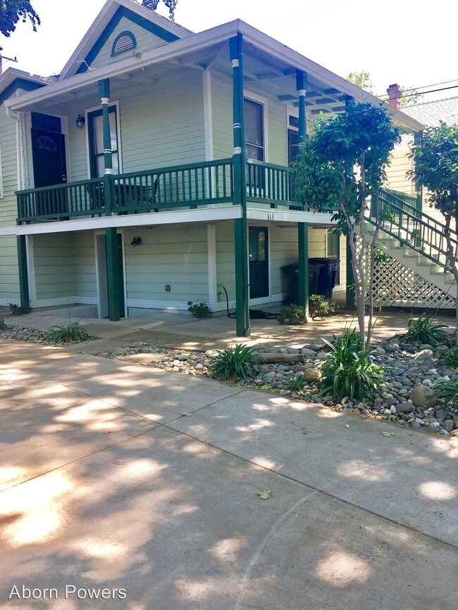 Building Photo - 2 br, 1 bath Apartment - 313 14th Street