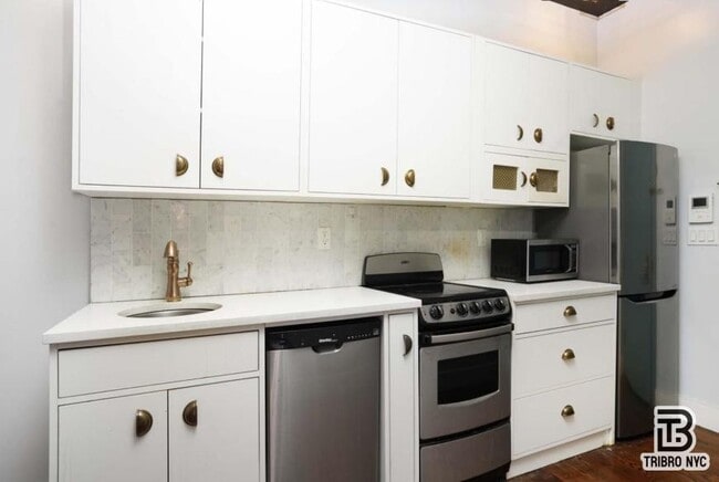 Building Photo - 1 bedroom in NEW YORK NY 10014
