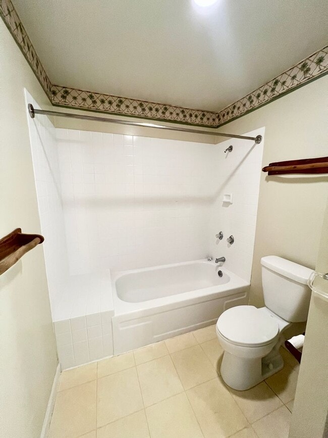 Foto del edificio - Unfurnished 1 Bedroom, 1 Bathroom – Kailua Bay Resort