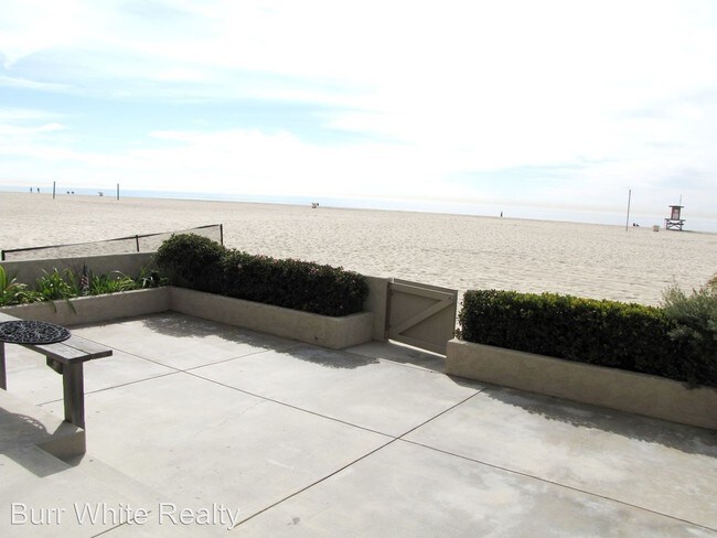 Building Photo - 6500 W Oceanfront