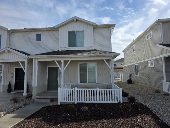 Building Photo - 37 N Veranda Ct