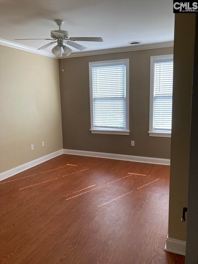 Foto del edificio - 1316 Pulaski St