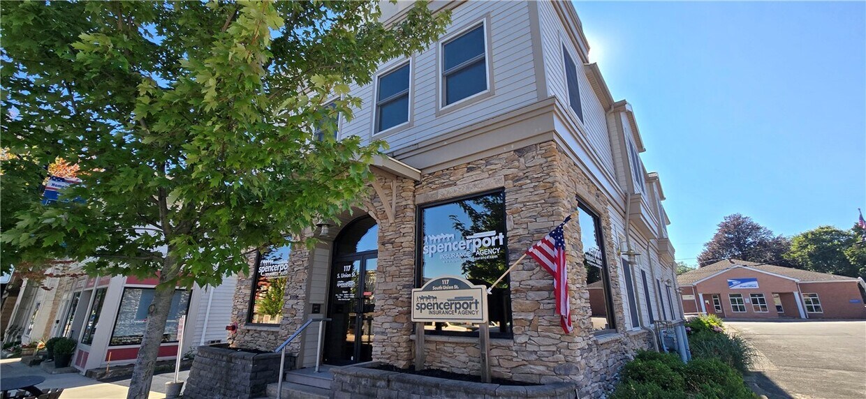 Foto principal - 117 S Union St