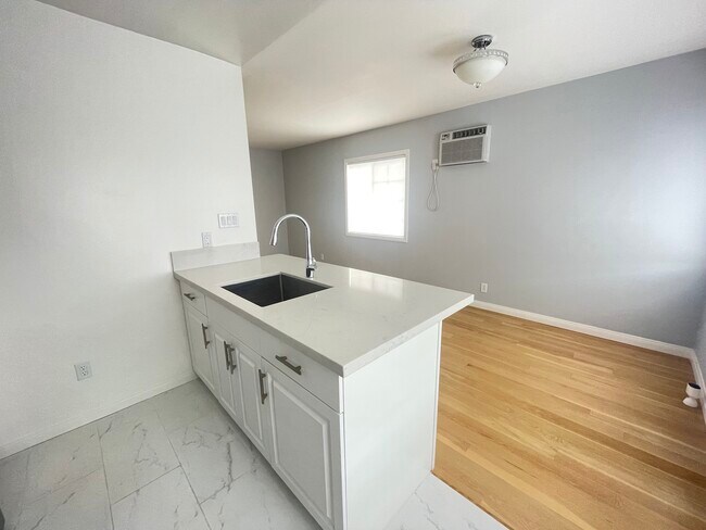 Foto del edificio - 1534 N Ave 47