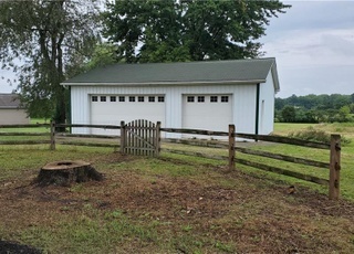 3 car garage - 36906 Butternut Ridge Rd