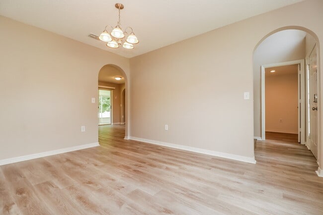 Building Photo - 1108 Cambourne Dr