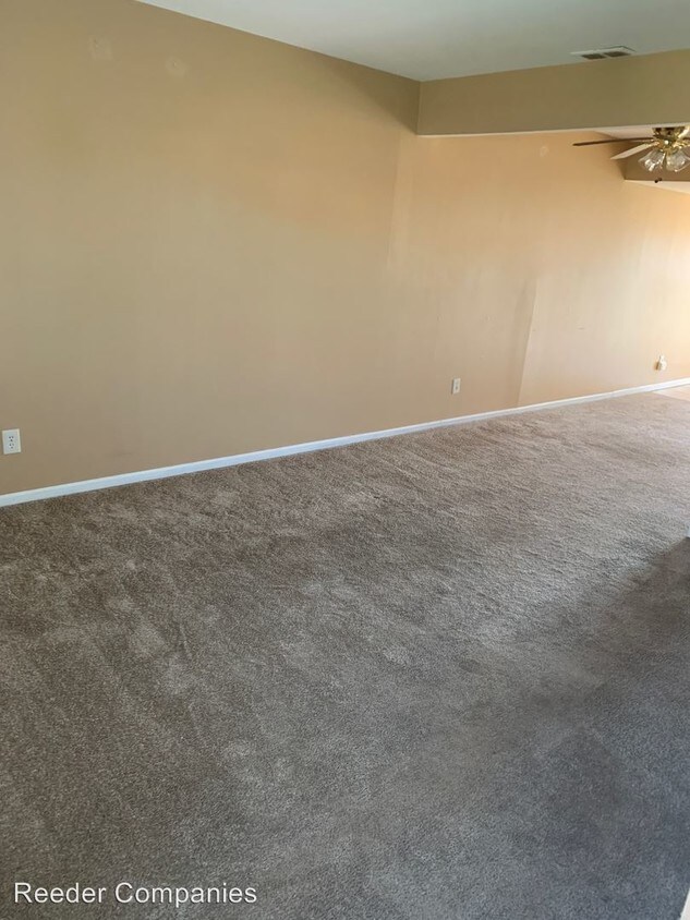 Foto principal - 7384 Whitcomb St