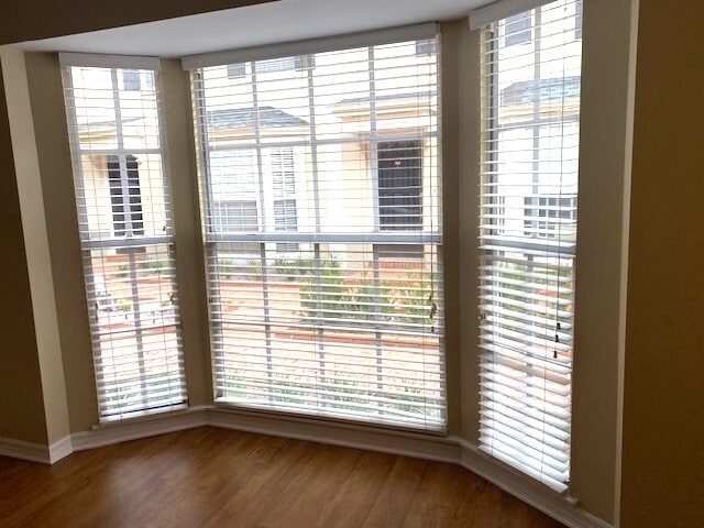 Nice & Bright! - 310 S Gomez Ave