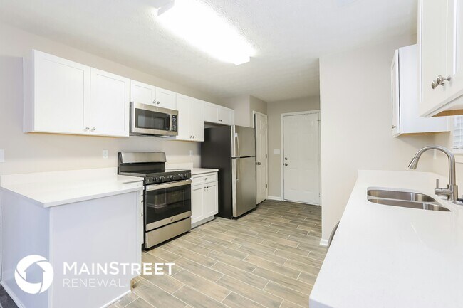 Building Photo - 40 Bachelor Rd