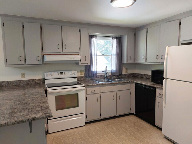 Foto del edificio - 6 Woodland Ct