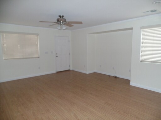 Building Photo - Adorable 2 Story Home!