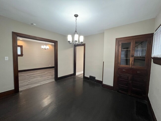 Foto del edificio - 605 Creighton Ave