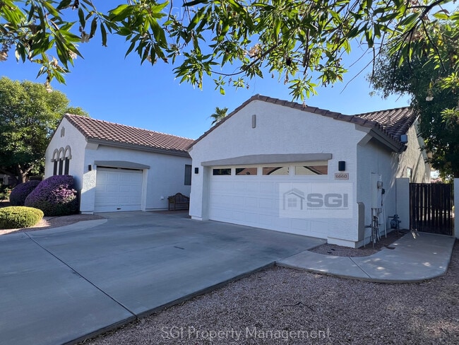 Building Photo - 6660 S Nash Way