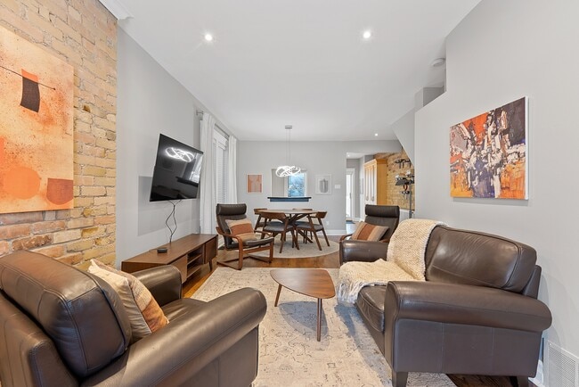 Building Photo - 39 Lee Ave