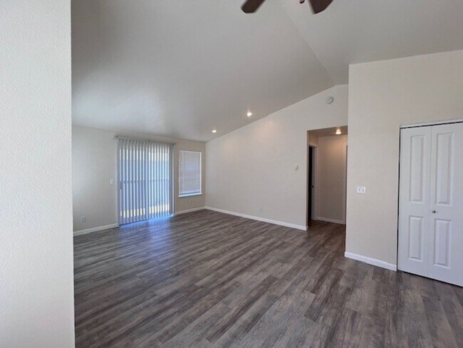 Foto del edificio - 5684 Eagle Pkwy