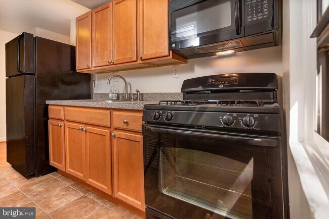 Foto del edificio - 1631 6th St NW