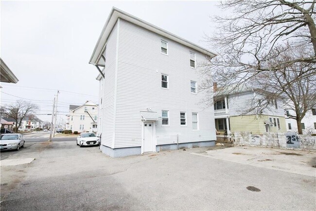 Building Photo - 1375 Newport Ave