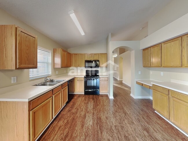 Building Photo - 13136 Early Run Ln