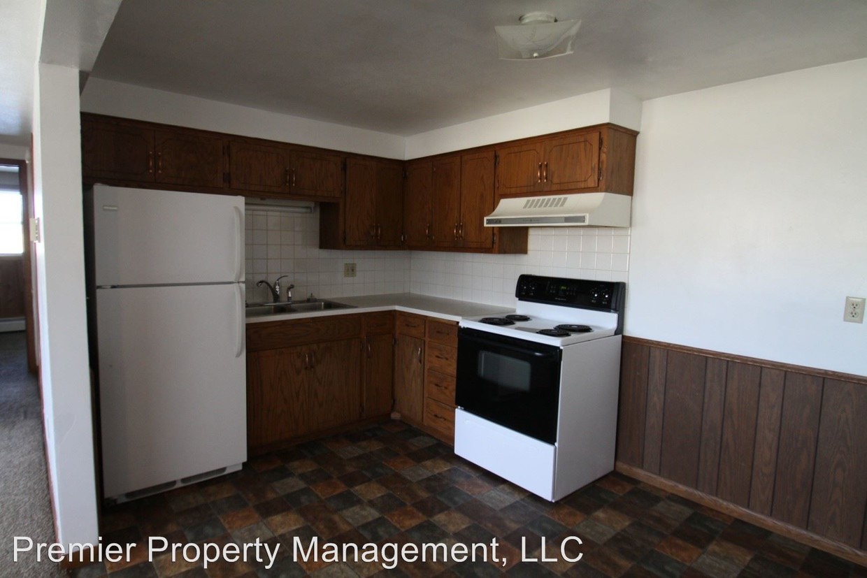 725 College Ave S, Saint Joseph, MN 56374 Room for Rent in Saint