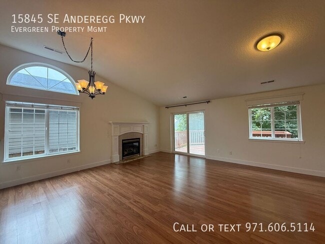 Foto del edificio - 15845 SE Anderegg Pkwy