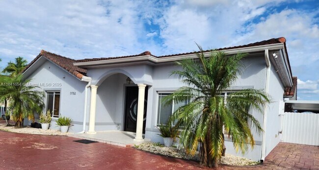 Building Photo - 17153 SW 149th Pl