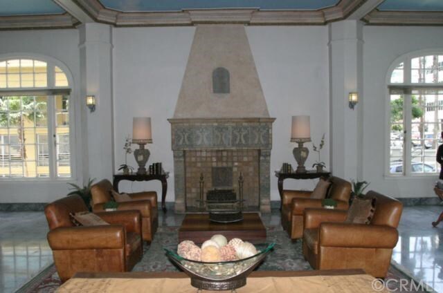 Foto del edificio - 360 W Ocean Blvd