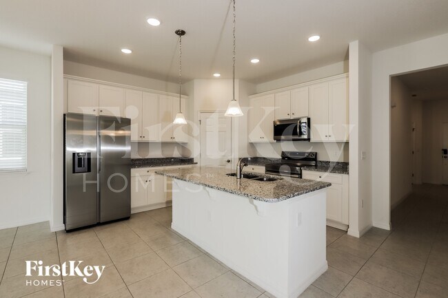 Foto del edificio - 585 Crown Rose Dr