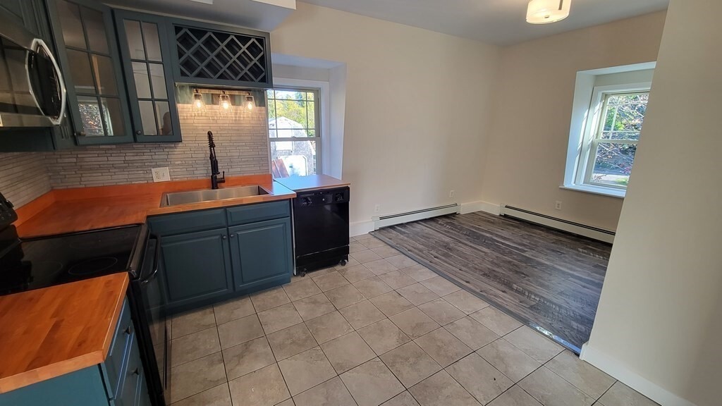 24 Chapel St Unit B, Burrillville, RI 02830 Room for Rent in