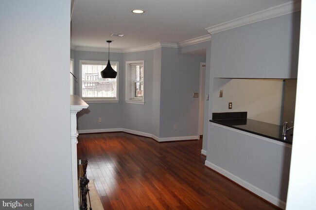 Foto del edificio - 1322 Rhode Island Ave NW