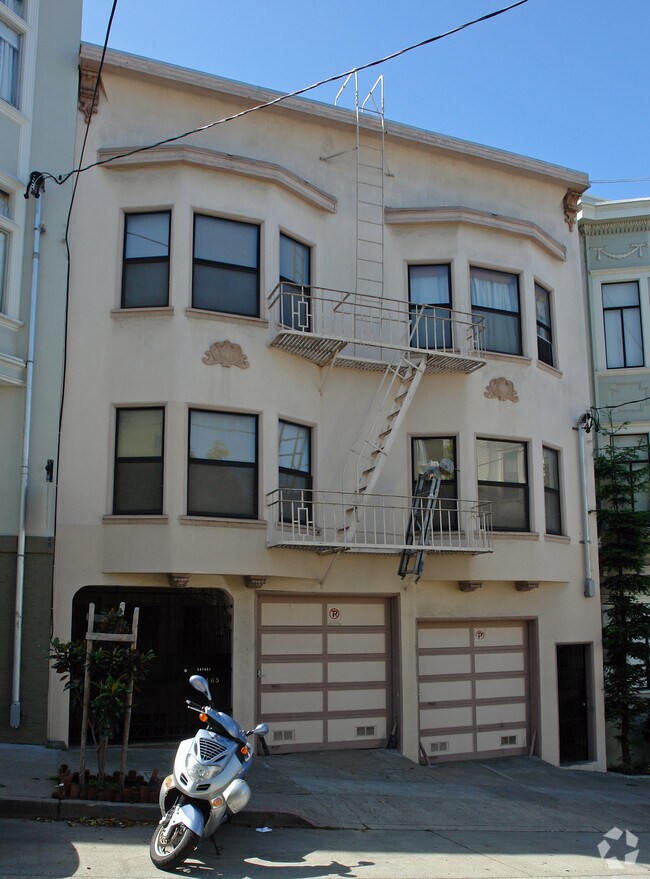 Building Photo - 1465 Washington St