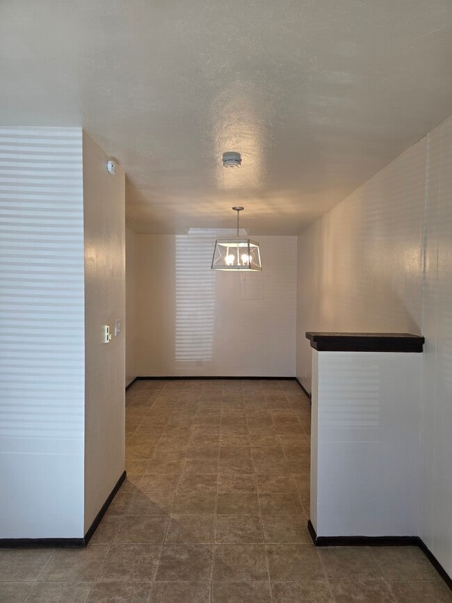 Building Photo - 737 Don Diego Ave