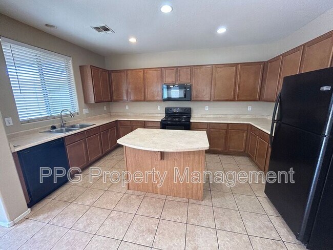 Foto del edificio - 17931 W Sunnyslope Ln