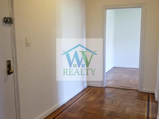 Foto del edificio - Newly Renovated 1 Bedroom Apartment in Mor...