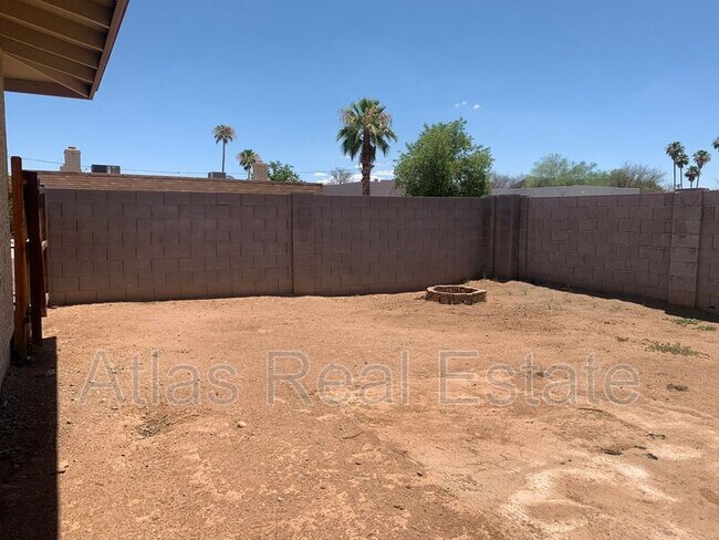 Building Photo - 4021 E Desert Cactus St