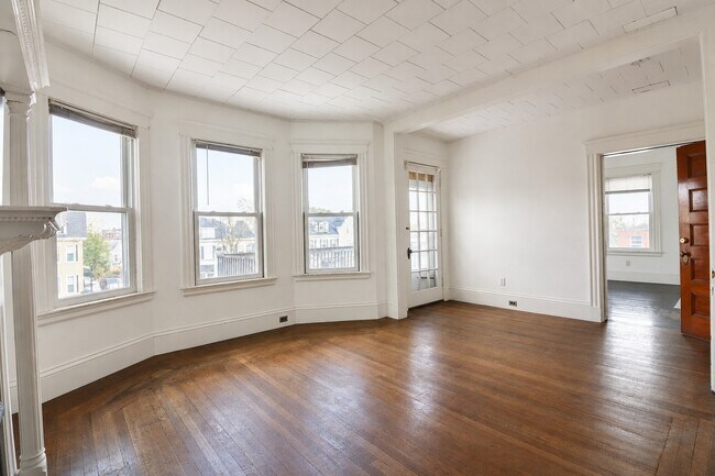Foto del edificio - 582 Cambridge St