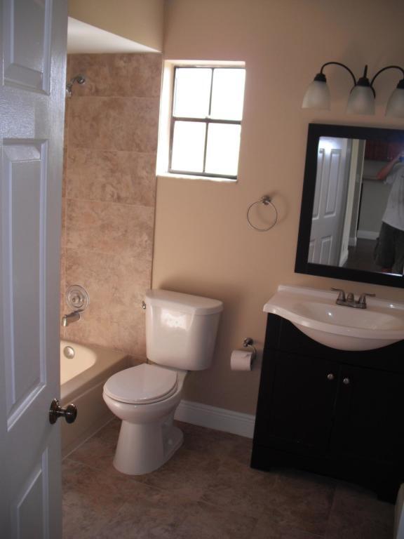 Foto del edificio - 1762 Banyan Creek Cir N