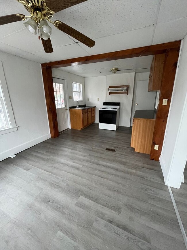 Foto del edificio - Two Bedroom Townhouse