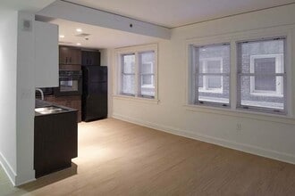 Interior Photo - Ambassador