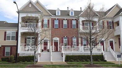 Building Photo - 10510 Sablewood Dr