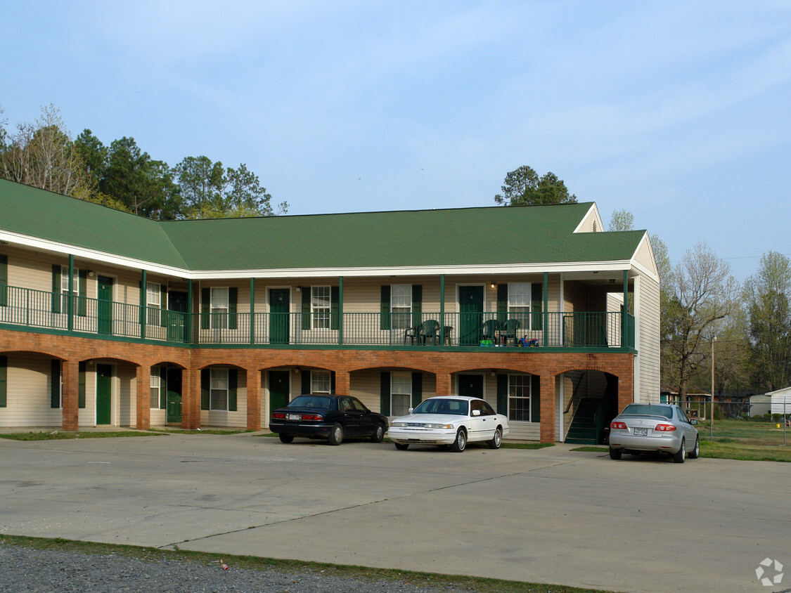 Building Photo - 513 S Main