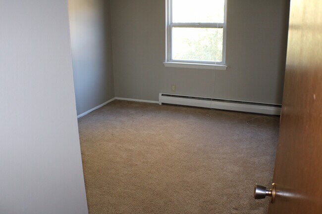 Building Photo - 12105 W Bluemound Rd