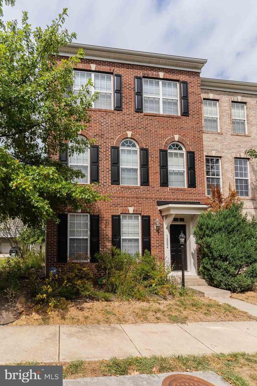 Building Photo - 16006 Greymill Manor Dr