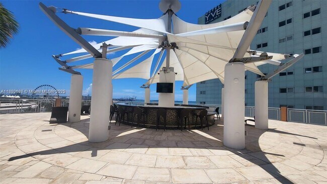 Foto del edificio - 253 NE 2nd St